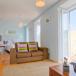 Martim Moniz Apartment Lisbon