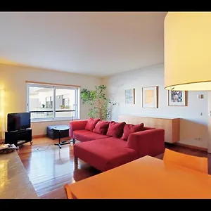 Comfortable & Contemporary - Expo Apartment Lisbon